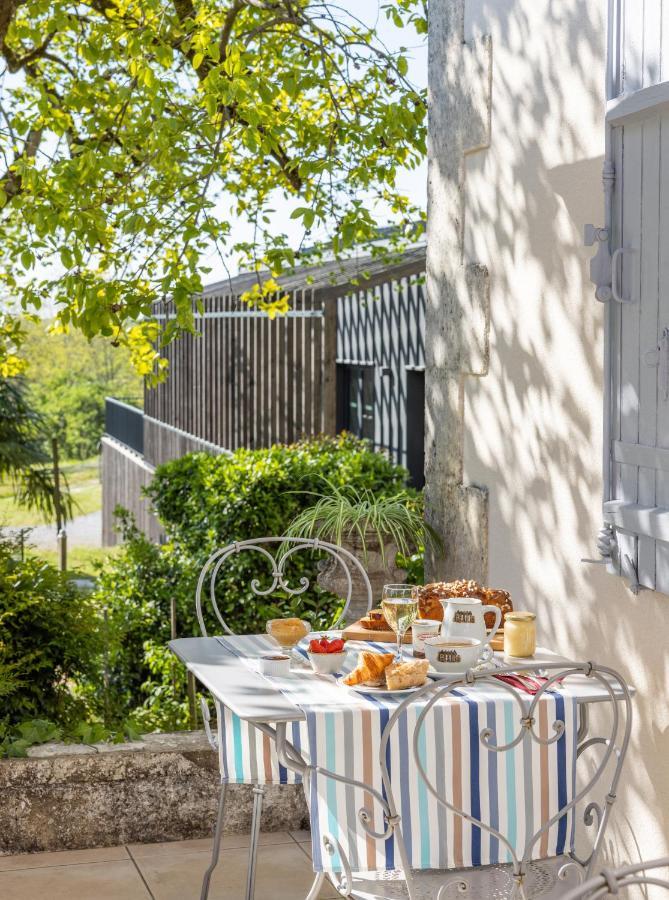 Logis Hotel Restaurant Chateau Bellevue Cazaubon Exterior foto