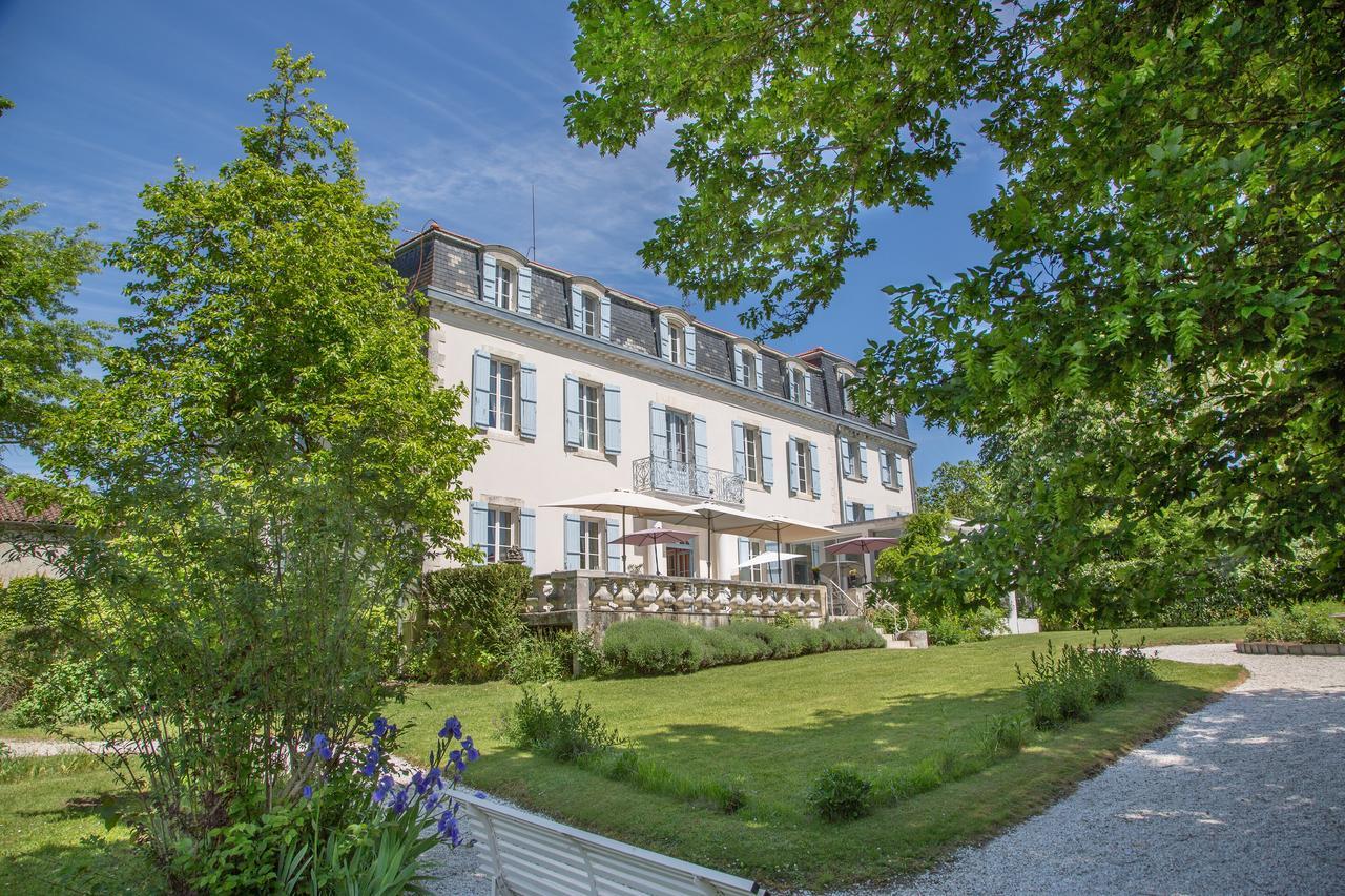 Logis Hotel Restaurant Chateau Bellevue Cazaubon Exterior foto