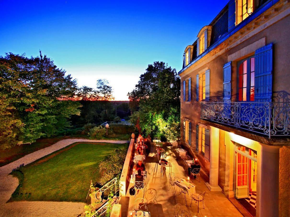 Logis Hotel Restaurant Chateau Bellevue Cazaubon Exterior foto