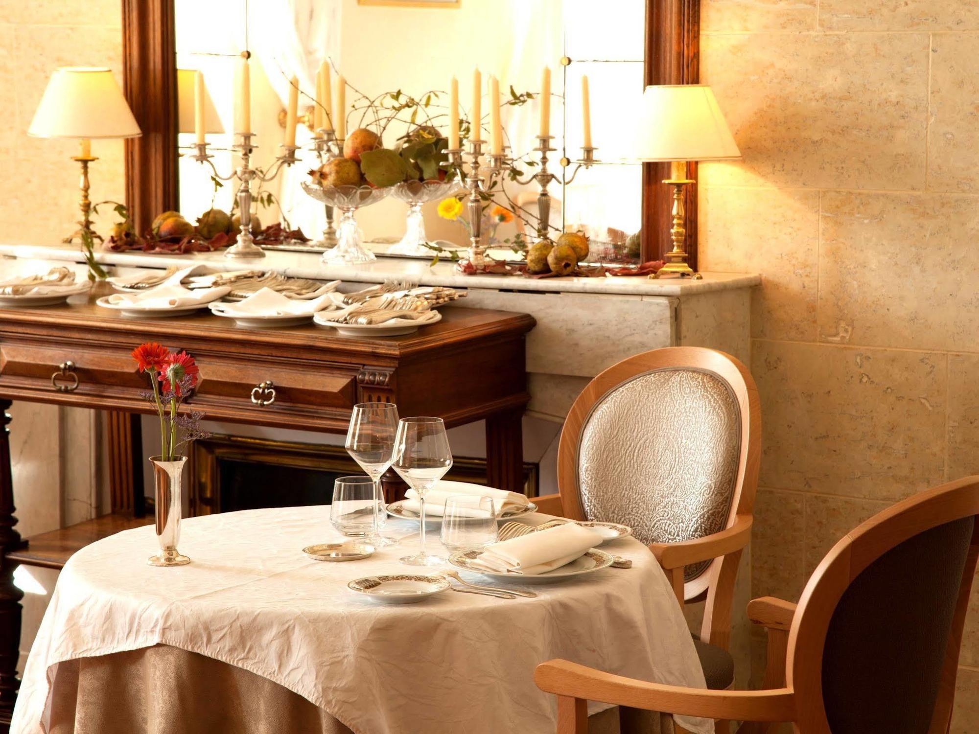 Logis Hotel Restaurant Chateau Bellevue Cazaubon Exterior foto